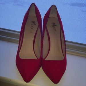 Like new condition, only worn twice